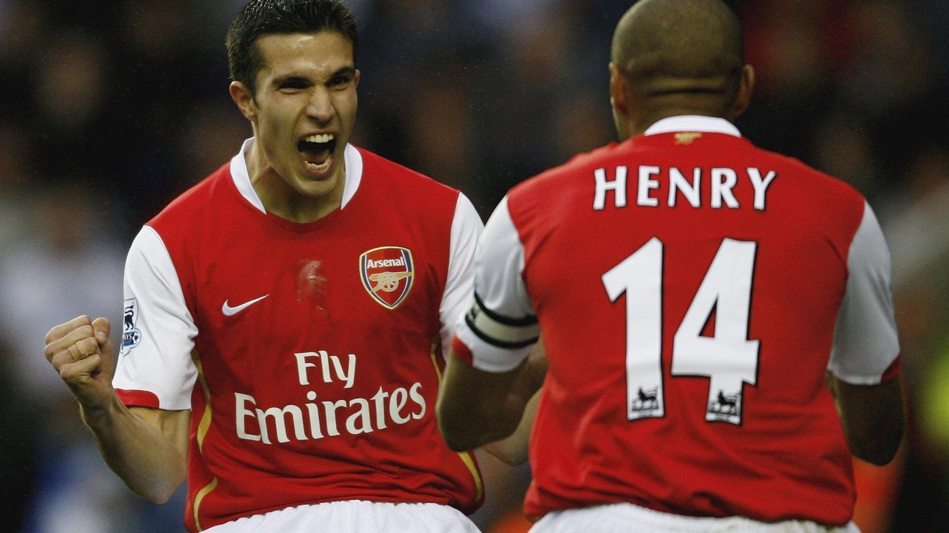 小罗:从巅峰到沉沦,足球精灵的陨落与反思,足球 小罗